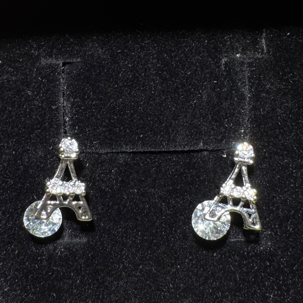 Elegant Eiffel Tower Earrings